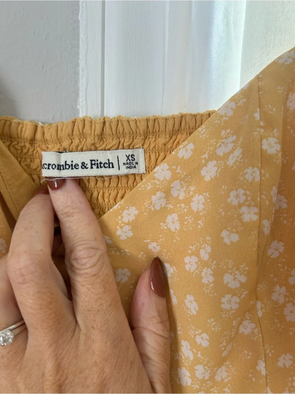 Abercrombie Yellow Floral Puff Sleeve Women’s Top Size XS